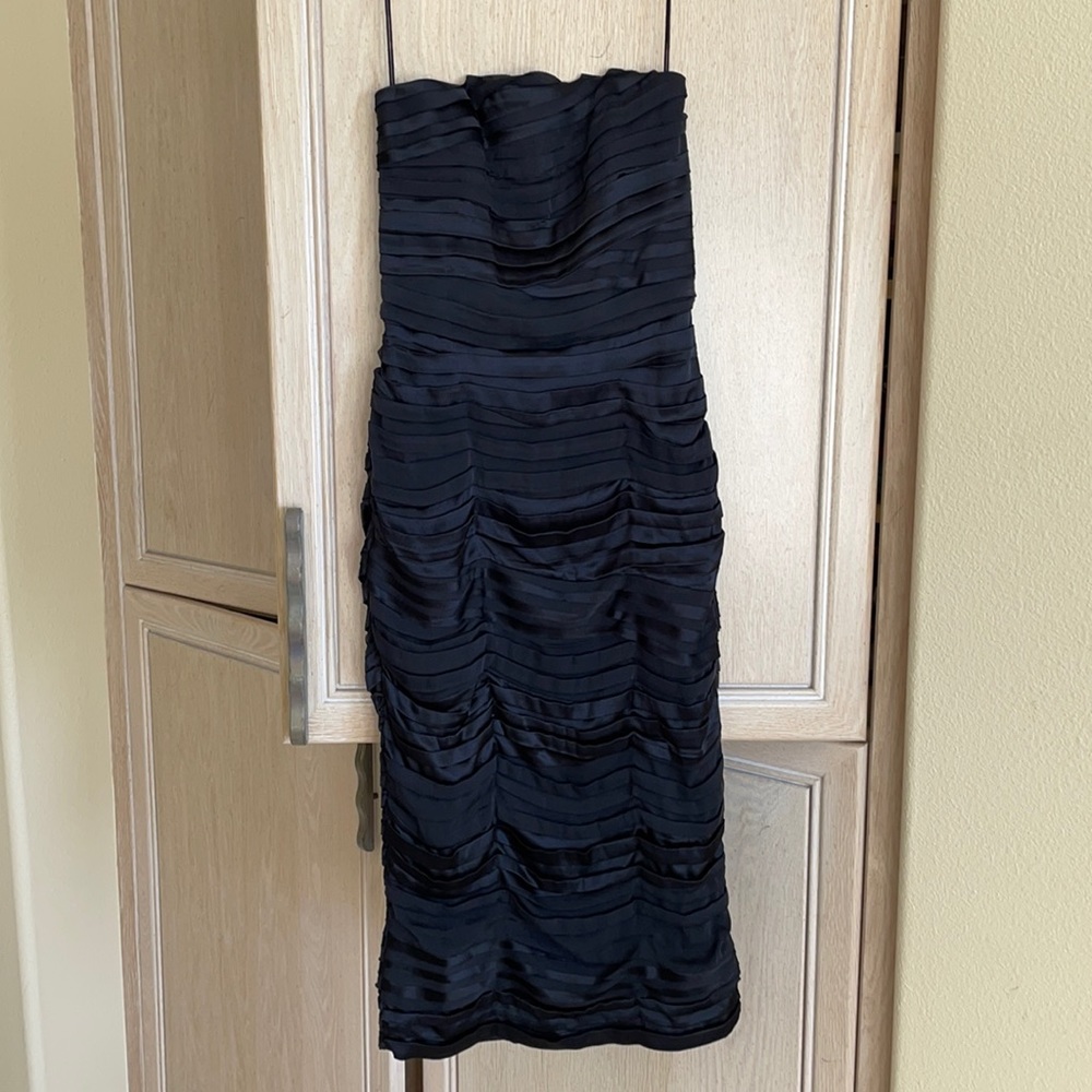 NWT Alice + Olivia Black Strapless Midi Dress